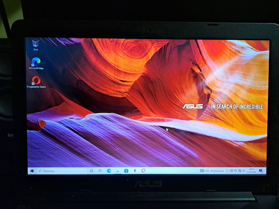 laptop ASUS E502N