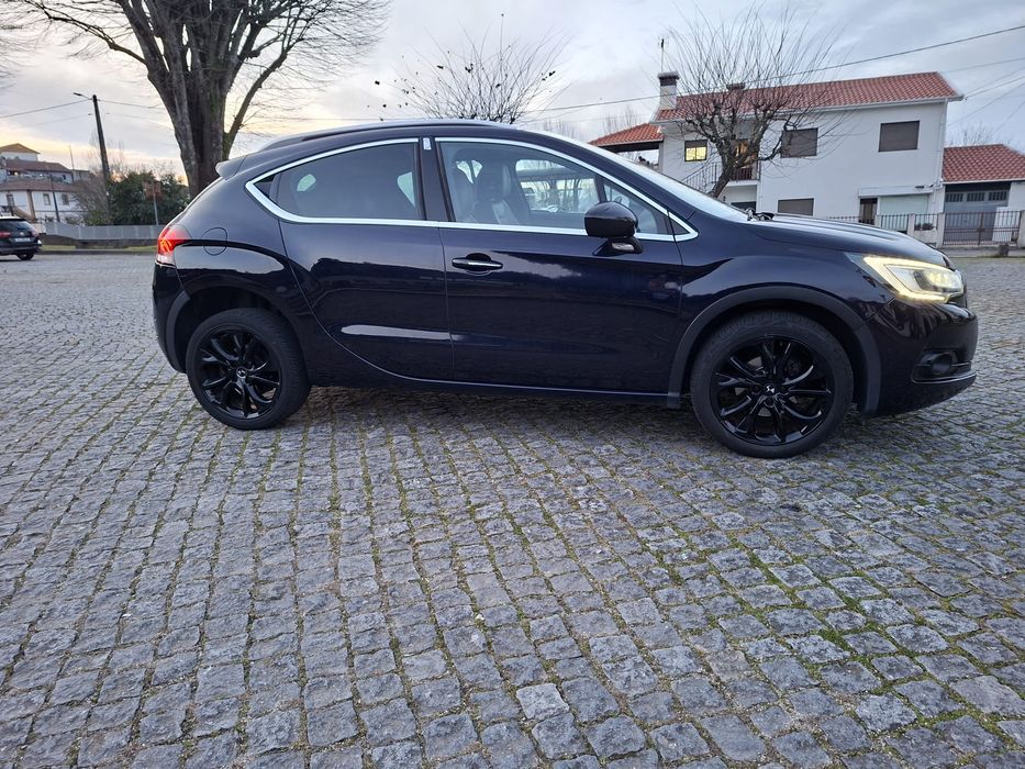 DS4 Crossback com 124 mil km
