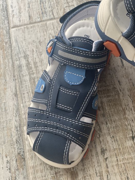 Босоніжки , сандалі Bobbi shoes для хлопчика 27 розміру