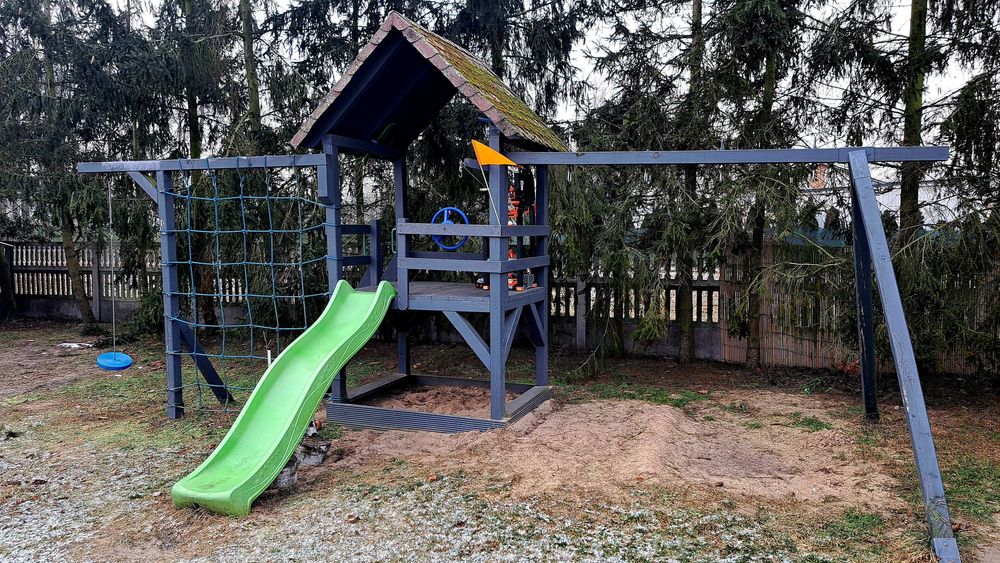 Domek/Plac zabaw dla dzieci