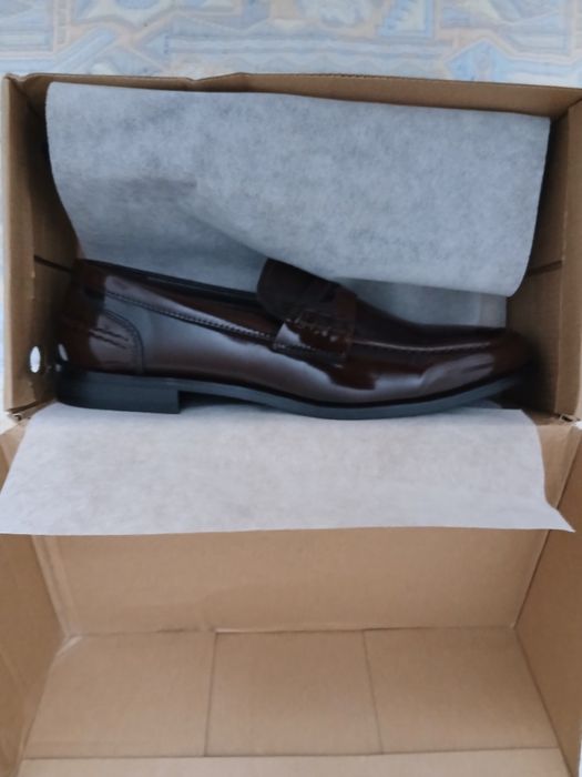 Sapatos da vela tamanho 48 castanhos vernis