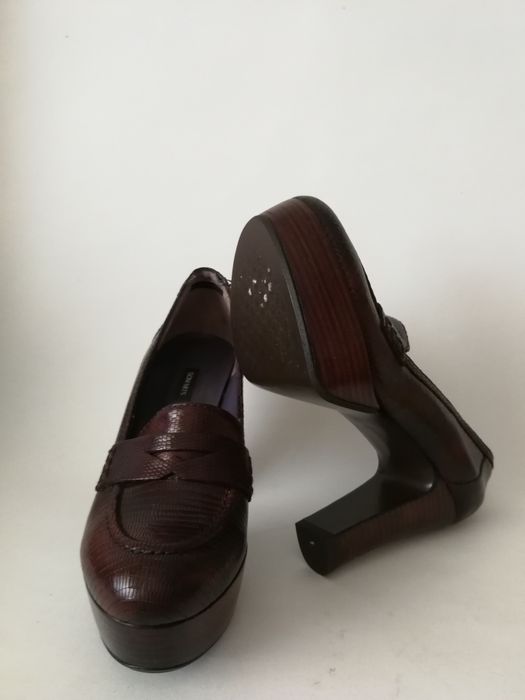 Sapatos: Sommits, Guess, Perlato