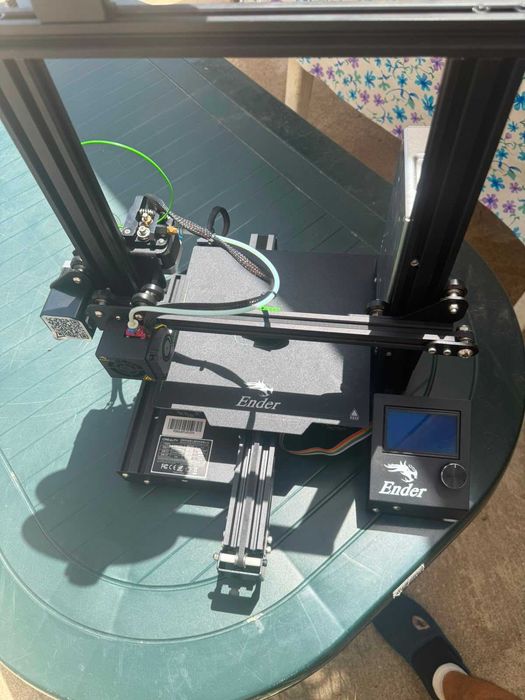 Creality Ender 3 | Impressora 3D FDM | Excelente Estado | Pronta a Imprimir