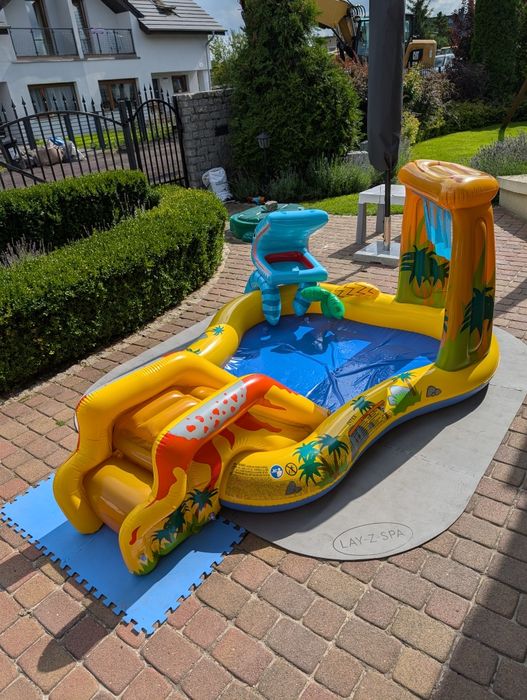 Basen dmuchany plac zabaw