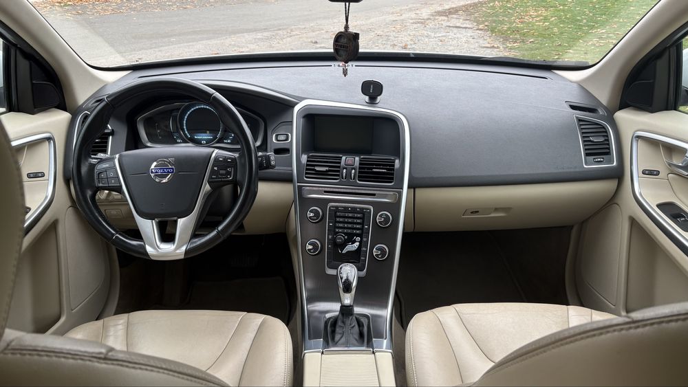 Автомобіль Volvo xc60
