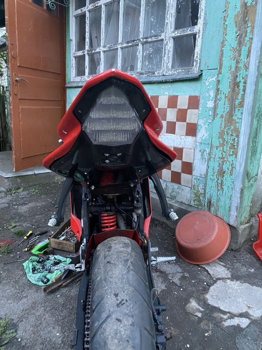 Терміново Продаж/Обмін кастом Yamaha R6  (на базі Hyosung GT250R) — проект під відновлення