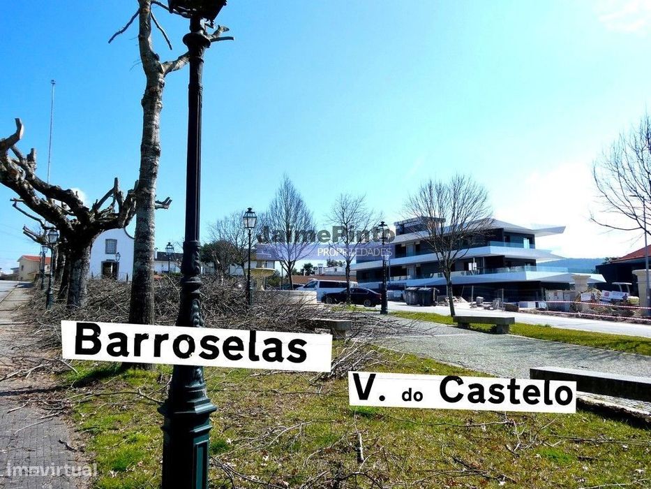 Terreno urbano p/ construção 4 MORADIAS c/ piscina ou APARTAMENTOS...