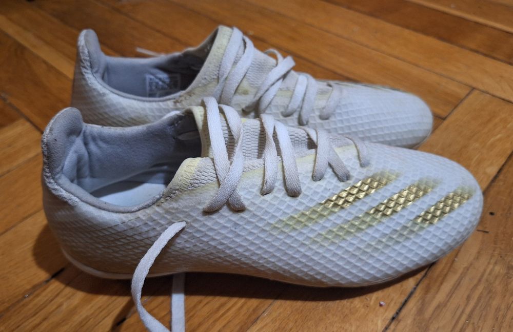 Buty piłkarskie NIKE lanki 37.5 cm