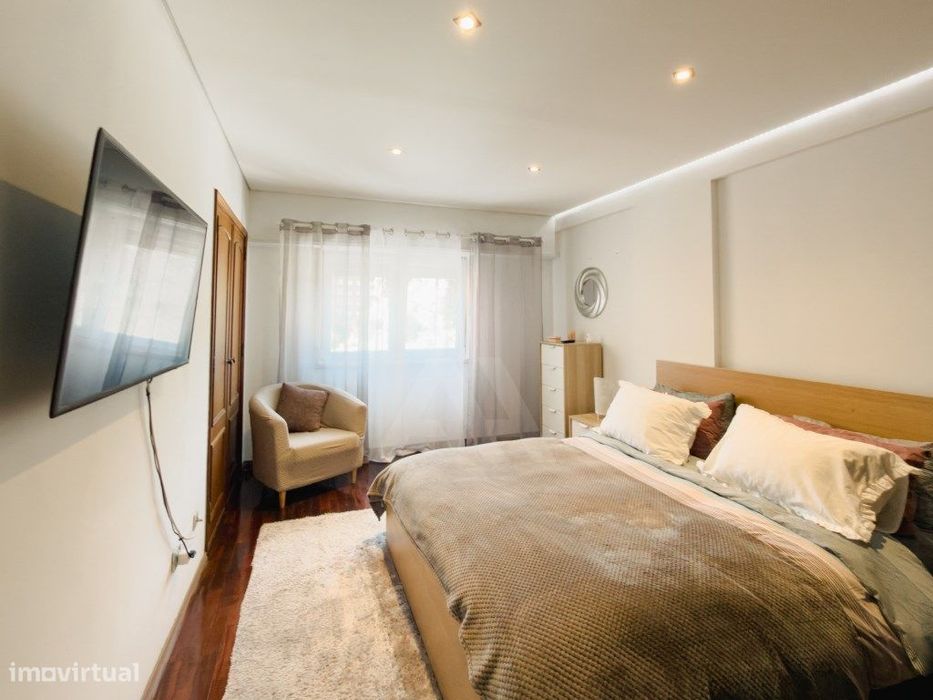 Apartamento T2 em São Marcos com Garagem