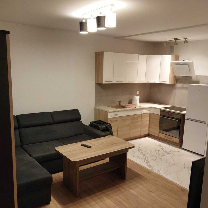 sprzedam mieszkanie kawalerka Rybnik ul Kardynała Kominka z balkonem