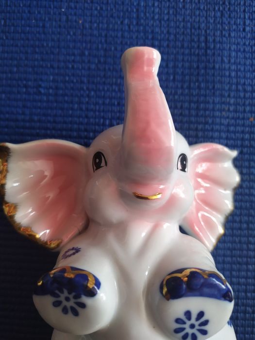 Słoń porcelanowy 14cm x 8cm