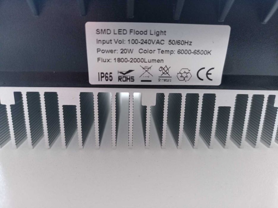 Прожектор LED 20W