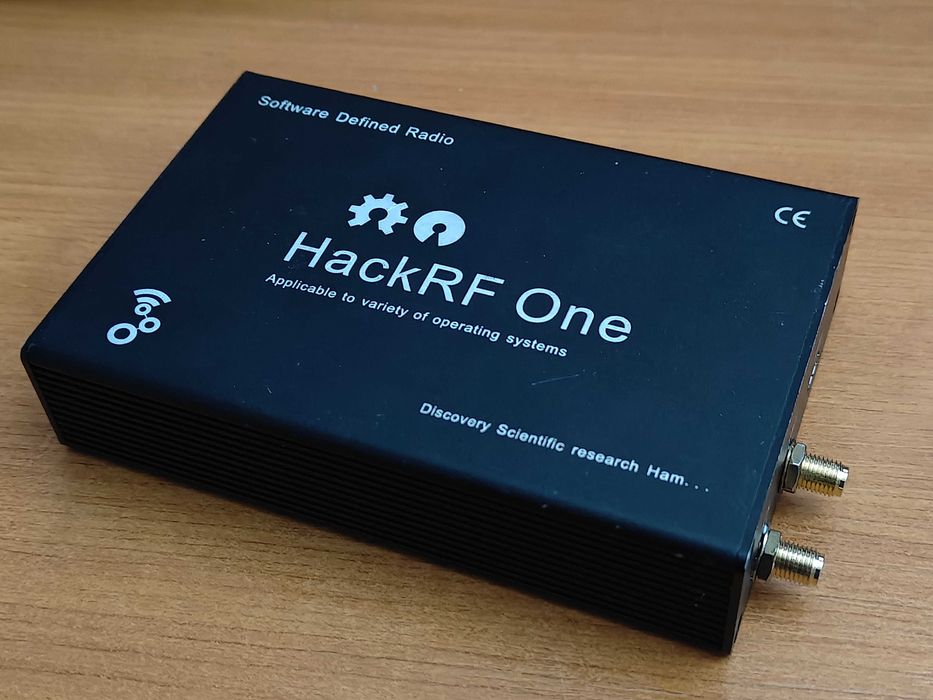 HackRF One приймач SDR до 6 ГГц