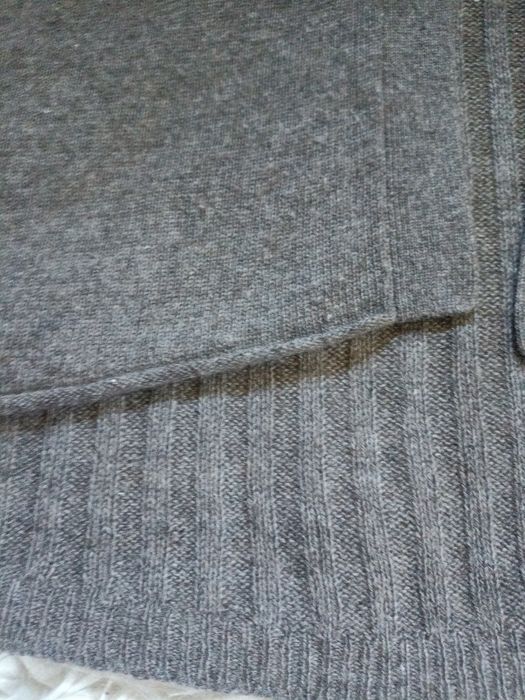 Sweter kaszmir FTC/Roz S/M