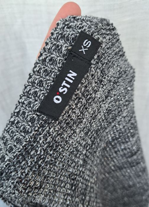 В'язана жіноча кофта на зіпері Ostin