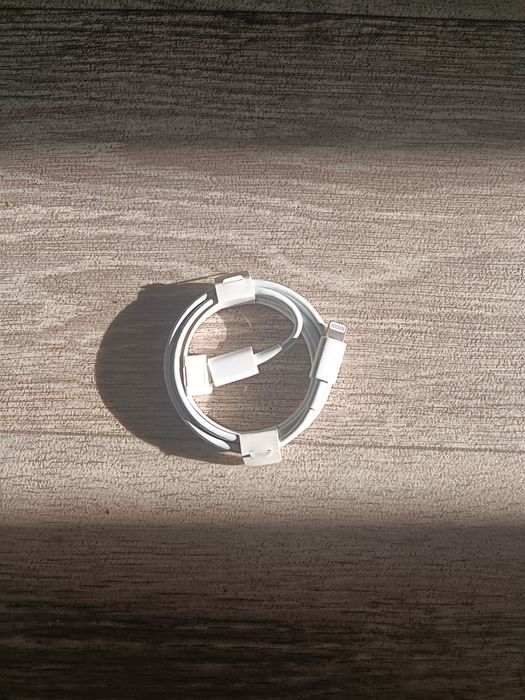 Продам usb кабель Apple