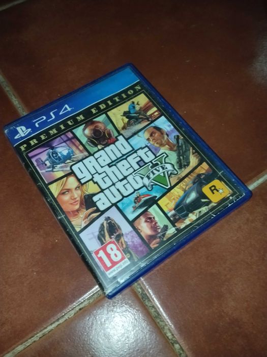 PlayStation 4 sem comando a venda jogo incluido