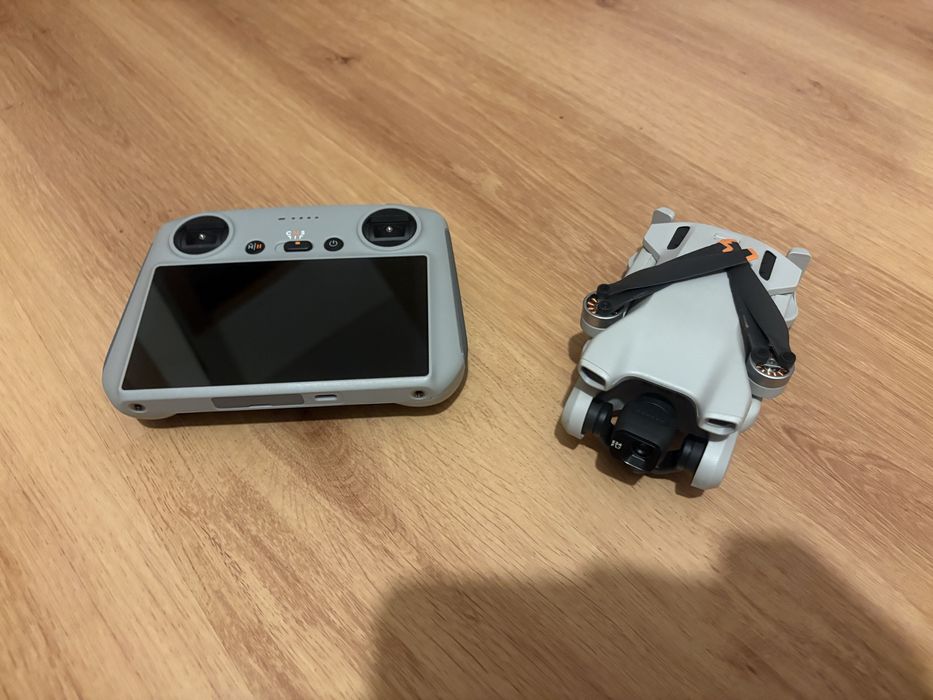 Dji mini 3 com comando com ecran458781584650424320
