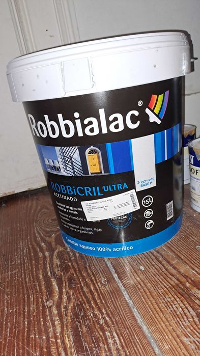 Tinta nova, de alta qualidade, para interiores