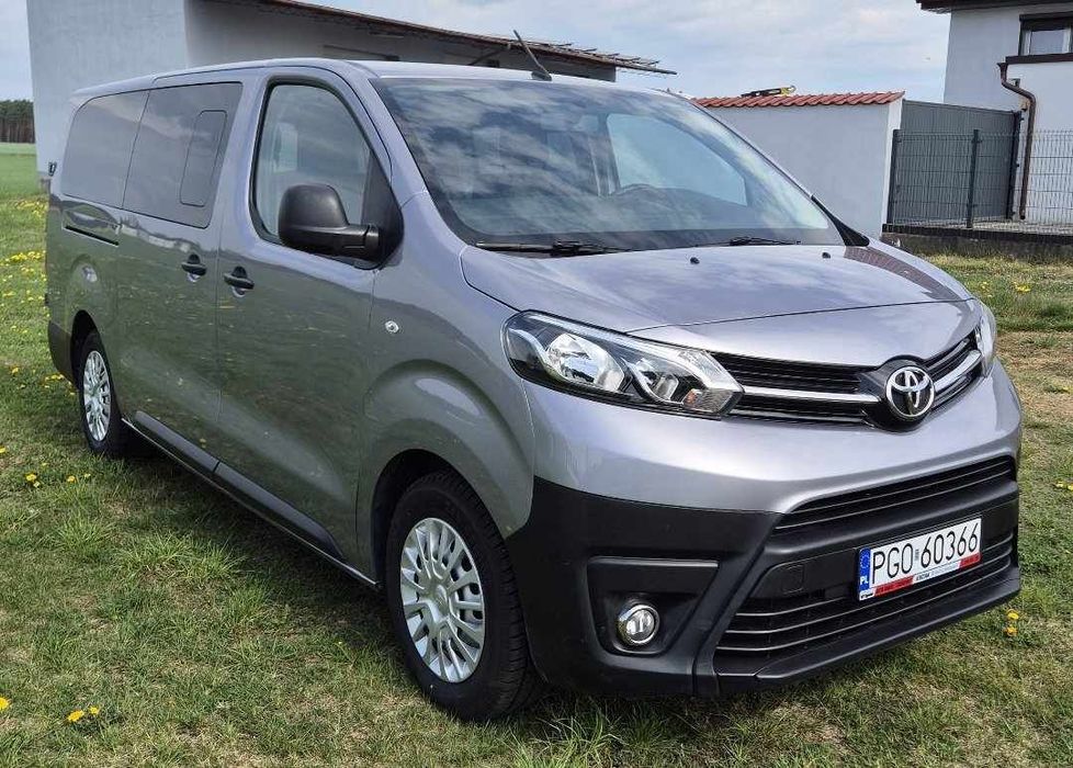 Toyota ProAce Zabudowa dla osób nie pełno sprawnych Carpol