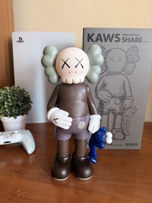 Boneco Kaws Decoração