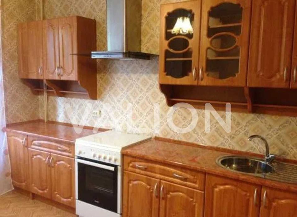 Продам 2кім.квартиру, 77кв.м., Солом'янський район Чоколівка вул.Донецька,37/19