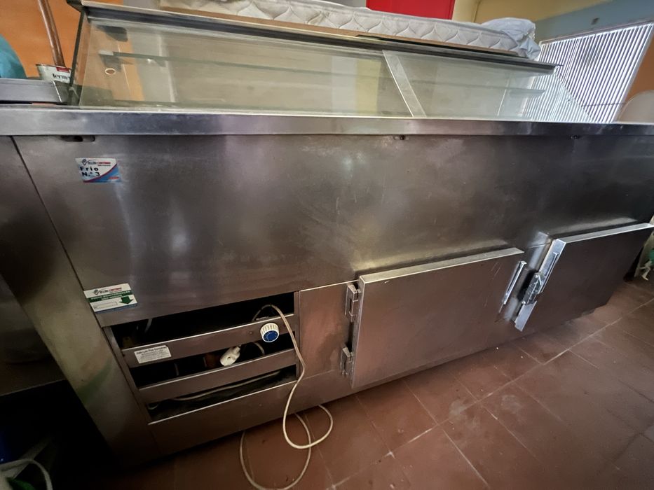 Vitrine Refrigeradora em Inox