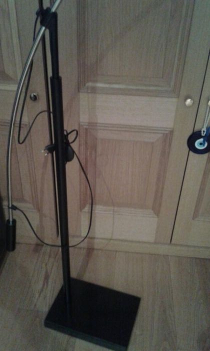 Candeeiro de leitura com base em mármore preta - extensível