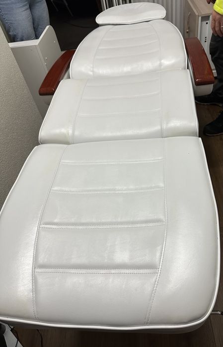 Електричне косметичне крісло ( кушетка)