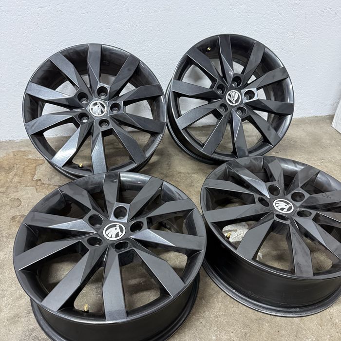 Alufelgi 17" 5x112 Skoda Octavia II Karoq Superb Vw Golf