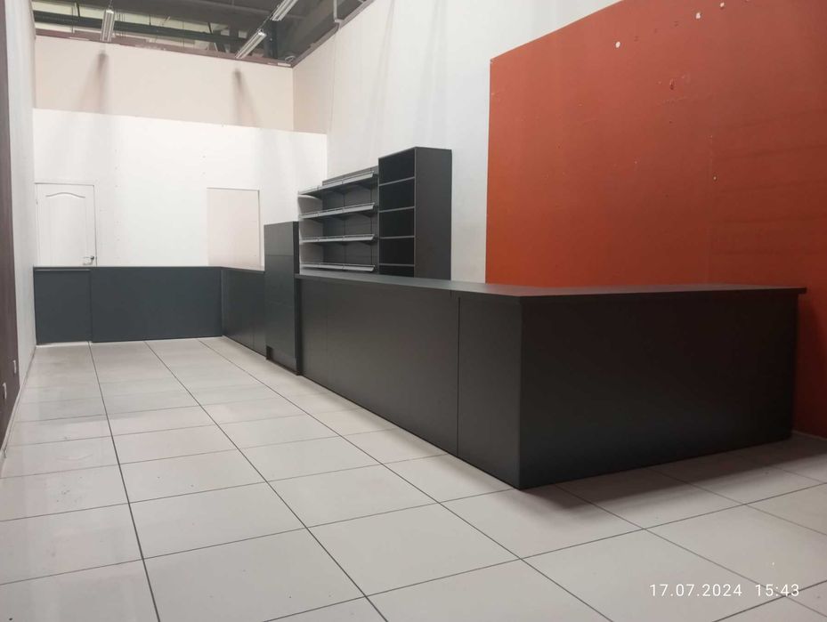 Торгові стелажі в магазин. Гачки. Каси. Полки. Торгове обладнання