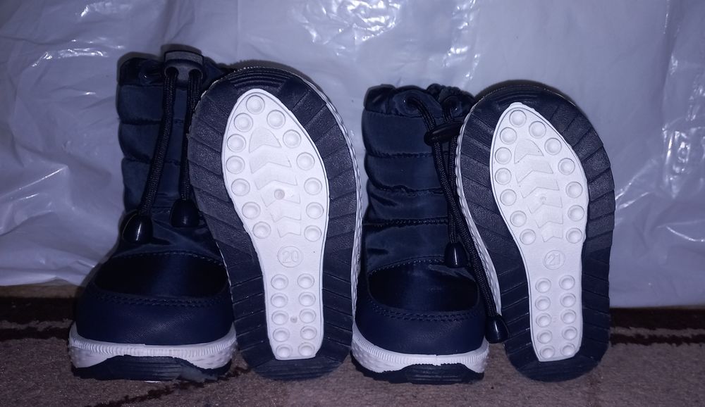 Зимові, теплі сапожки, дутіки sinsay розмір 21, 20