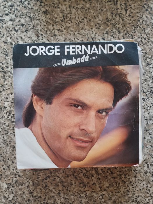 Discos vinil single 2€ unidade. Bom estado de conservação