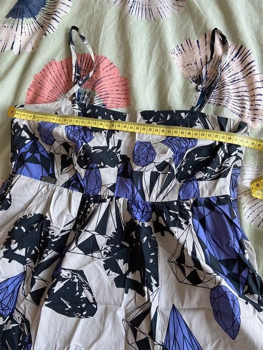 Sukienka Numph S diamenty dekolt serce