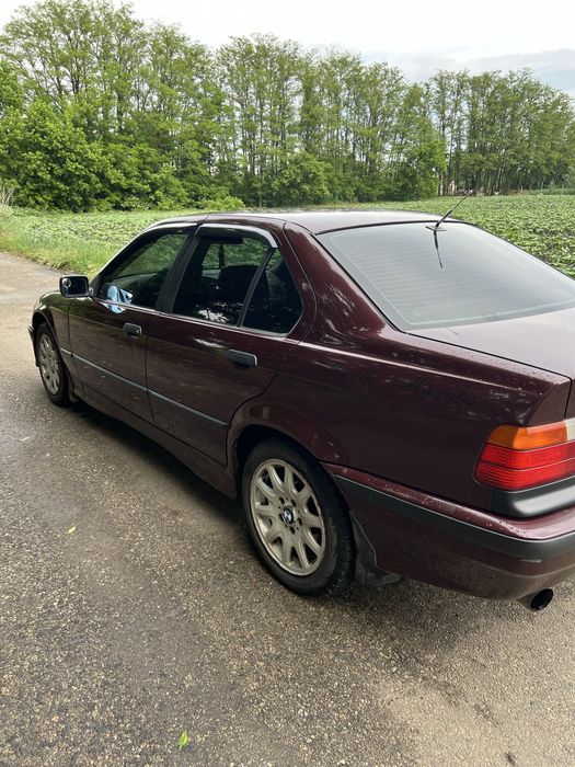 Продам  БМВ е36
