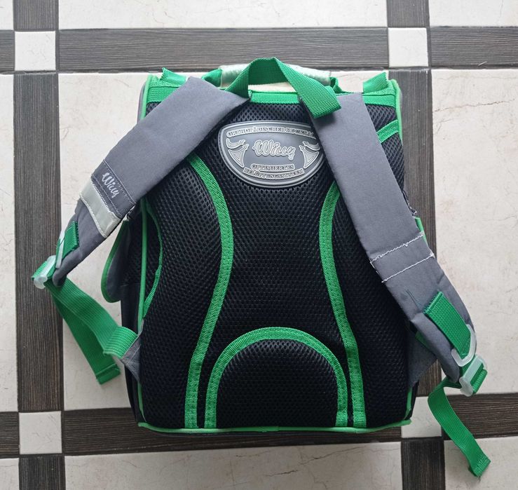 Рюкзак шкільний вживаний