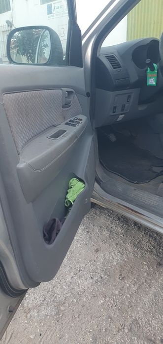 oyota Hilux 2.4 D-4D Cabine Dupla (5 Lugares) – 2008 – Nacional