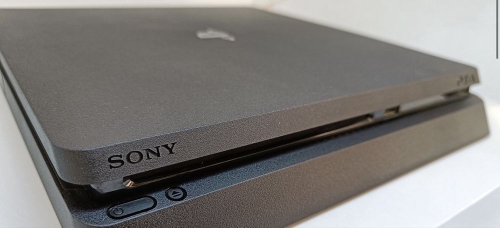 Playstation 4 SLIM de 500 gb como nova!