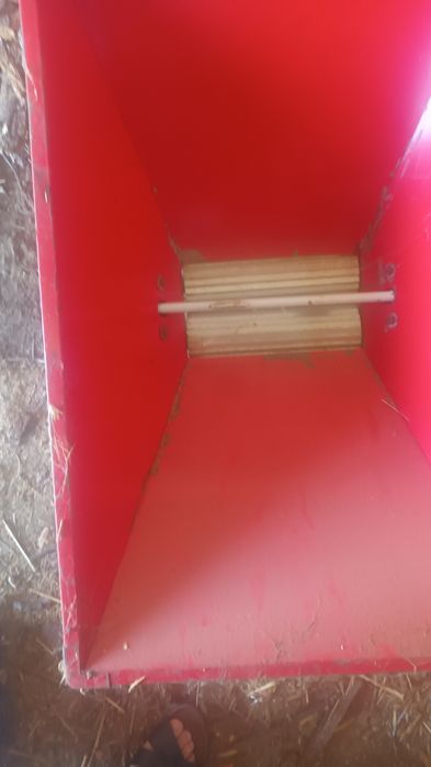 Esmagador de uvas manual