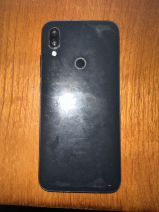 Redmi 7 в гарному стані