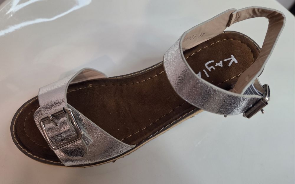 Sandały Srebrne Na Koturnie  Rozm: 37