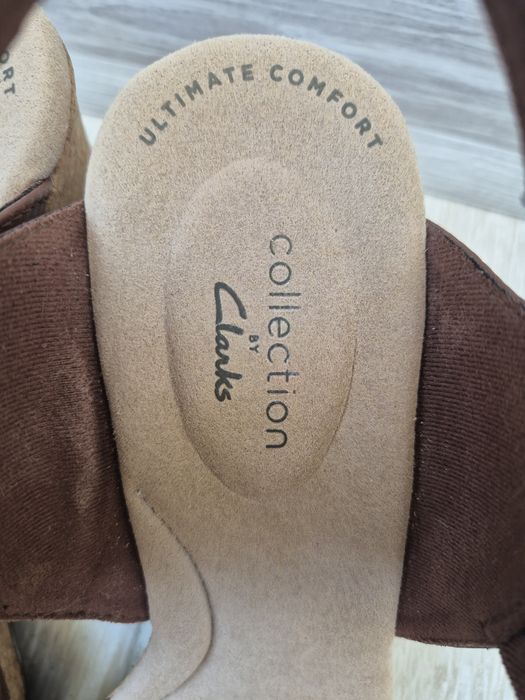 Босоніжки Clarks