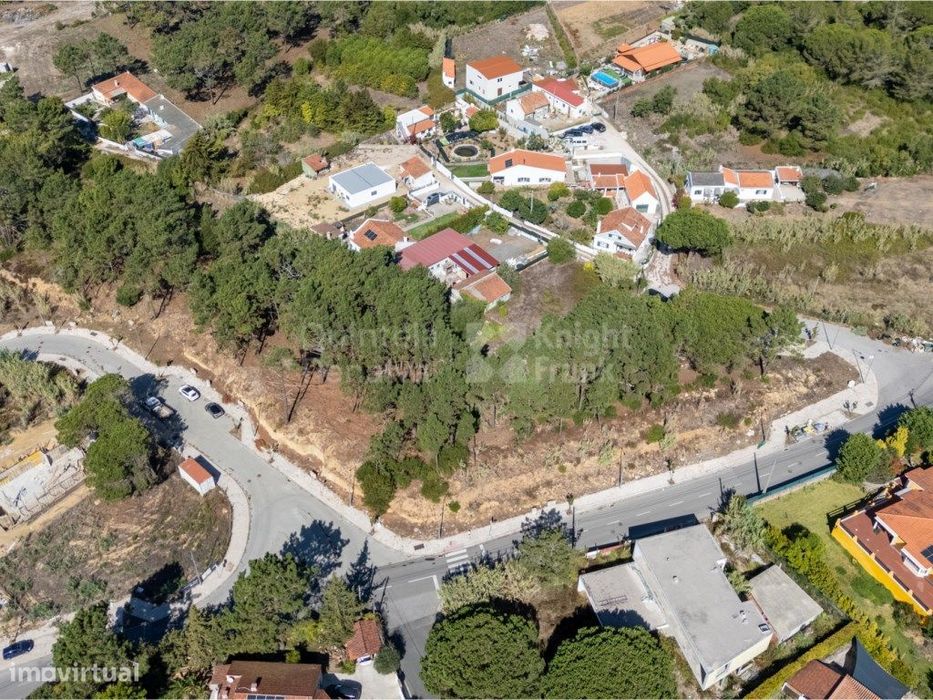 Lote para Construção de moradia na Urbanização Reserva Real, Mucifal