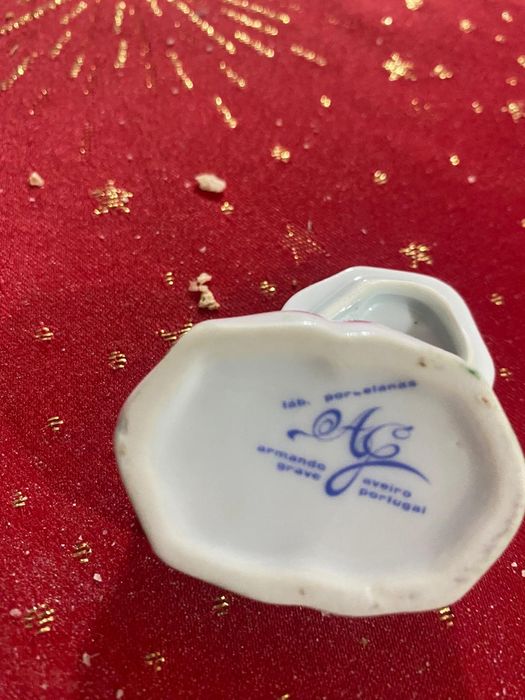 Miniaturas de loiça coleccionáveis