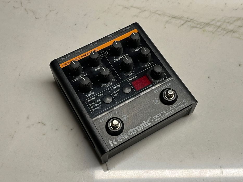 TC Electronic Nova Drive NDR-1 (przester ze sterowaniem MIDI
