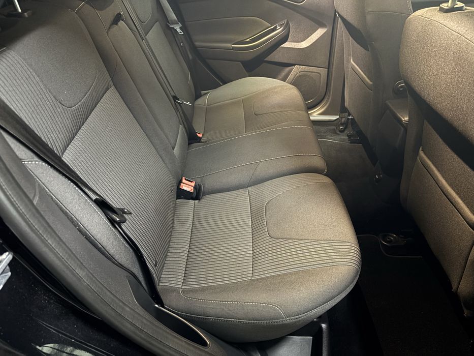 Ford Focus  2014 rok Klimatronik