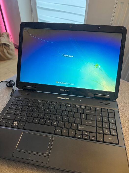 Laptop eMachines e725 3GB ram