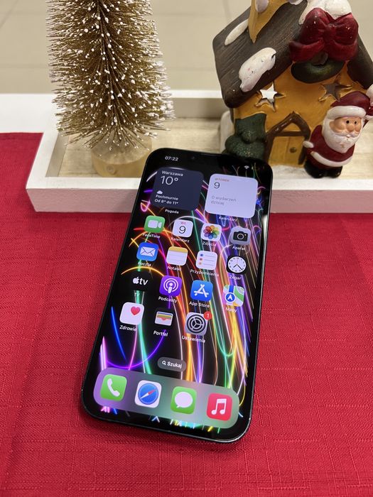 - iPhone 13 - 256GB -