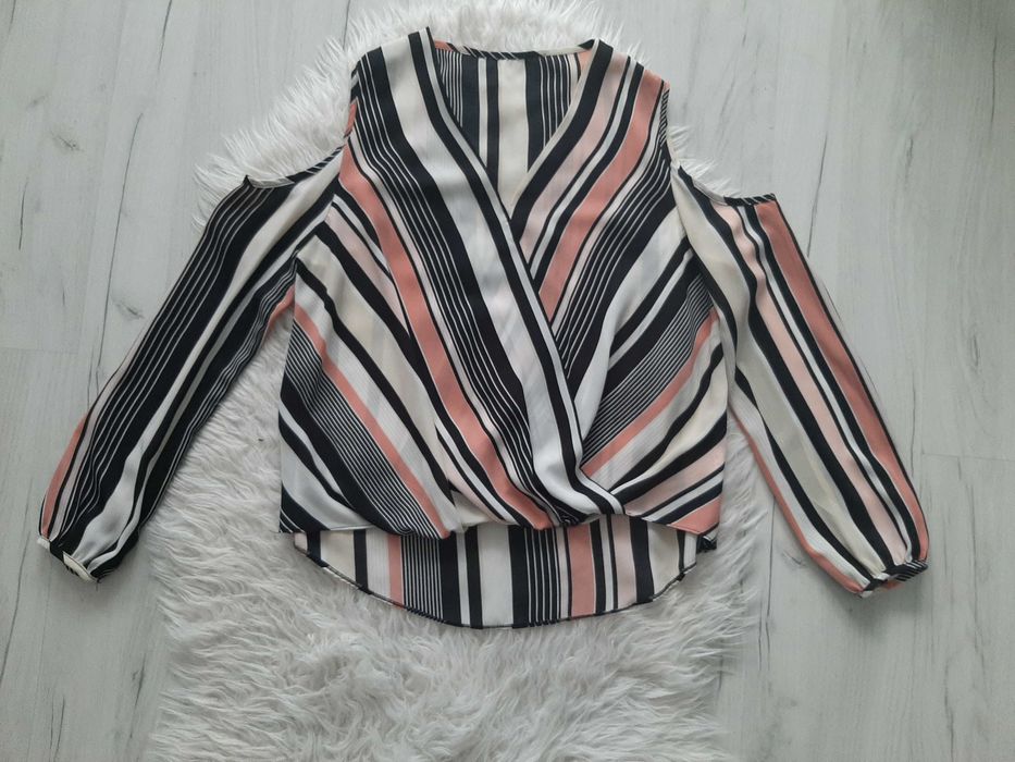 Piękna bluzka w paski odkryte ramiona L 40