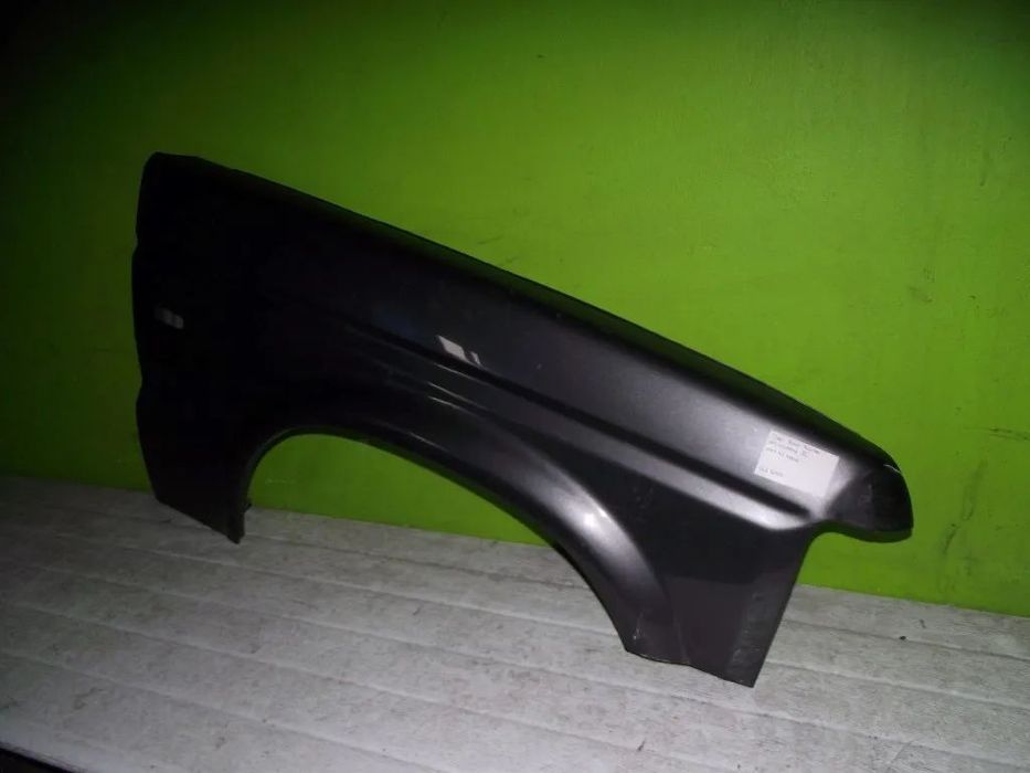 Guarda Lamas Direito Land Rover Discovery II - 1998 / 2004 - GL659